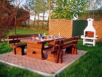 Terrasse hintern Haus